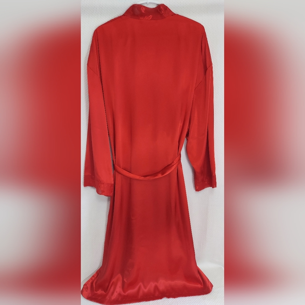 Honors Intimates Red Satin Robe - Picture 2 of 6